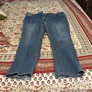 Natural reflections. Size 18.